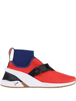 Высокие кроссовки из коллаборации с Puma