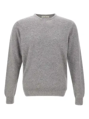 Вязаный свитер с круглым вырезом