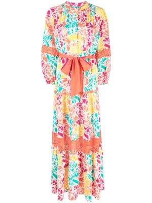 Платье с графичным принтом и поясом