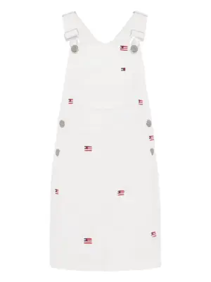 Платье с вышитым логотипом