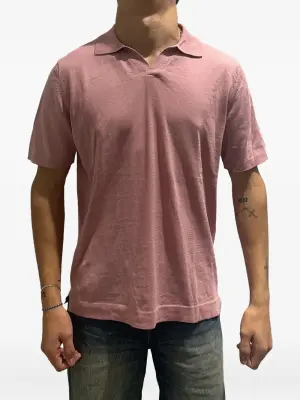 Футболка с V-образным вырезом