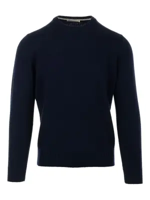 Свитер с круглым вырезом