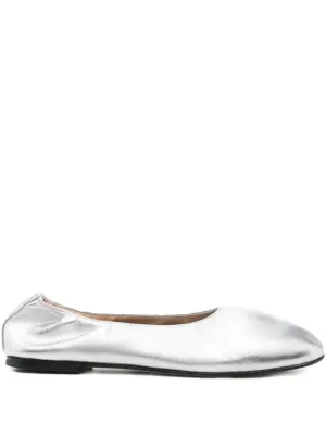 Балетки на плоской подошве