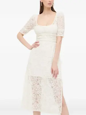 Кружевное платье с открытой спиной