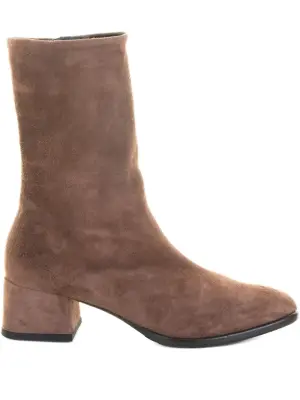 Замшевые ботильоны на массивном каблуке