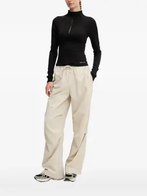 Футболка с воротником на молнии и длинными рукавами