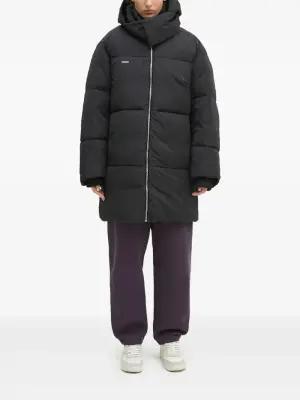 Пуховик с капюшоном