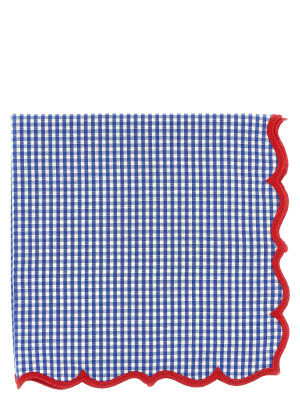 Салфетка в клетку "виши" с волнистыми краями