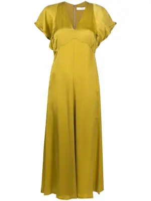 Платье с V-образным вырезом