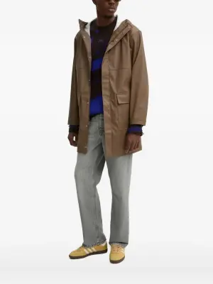 Пальто с капюшоном и карманами