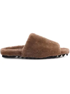 сандалии из овчины