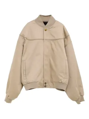 Бомбер с контрастными вставками