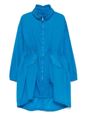 Пальто с вышитым логотипом