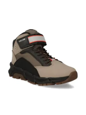 Ботинки на липучках