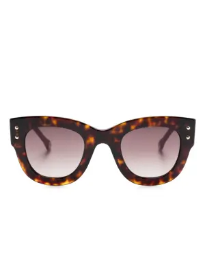 Солнцезащитные очки в круглой оправе