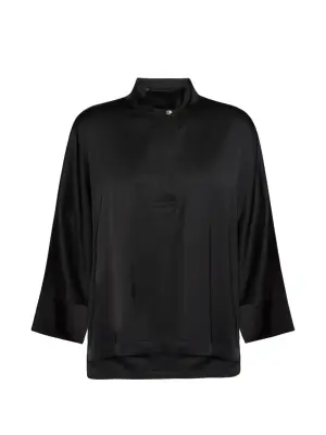 Блузка на пуговицах