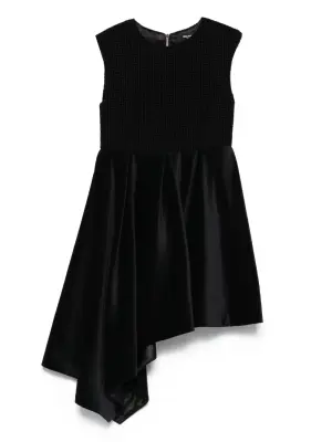 Бархатное платье с геометричным узором