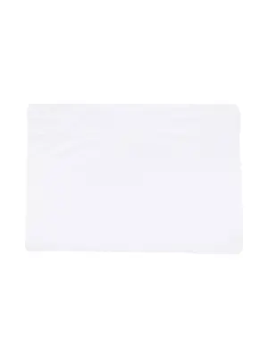 Одеяло с вышивкой