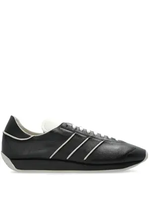 Кроссовки Country 3 из коллаборации с adidas