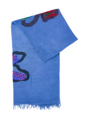 Шарф с цветочной аппликацией