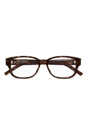 Очки в прямоугольной оправе