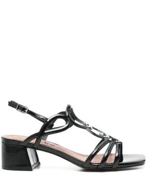 Лакированные босоножки