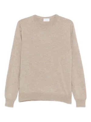 свитер с круглым вырезом