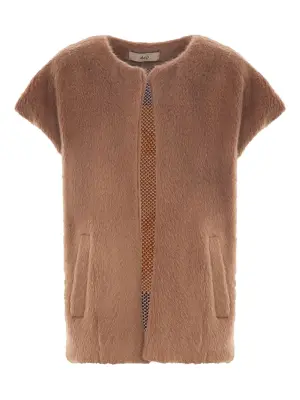 куртка с карманами и вышивкой