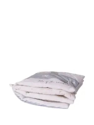 Книга с графическим принтом