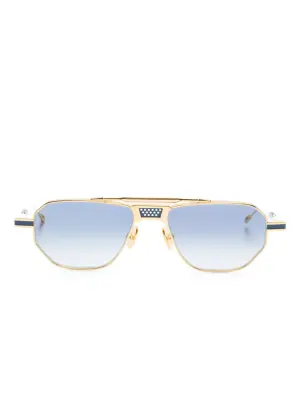 Солнцезащитные очки в квадратной оправе