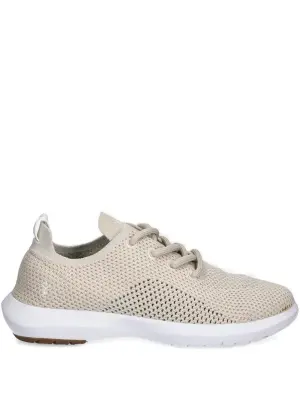 Кроссовки с вышитым логотипом