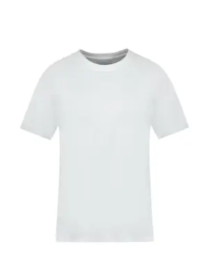 Футболка с вышивкой