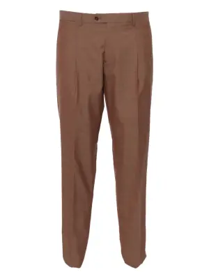 Костюм с двубортным пиджаком