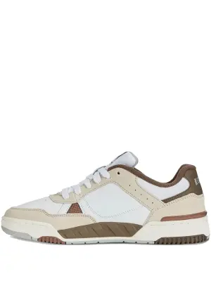 Кроссовки со вставками