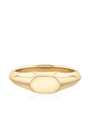 Перстень из желтого золота