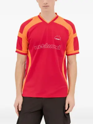 футболка с логотипом