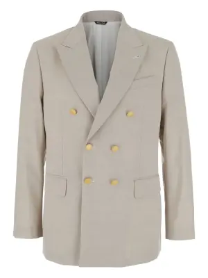 Двубортный костюм