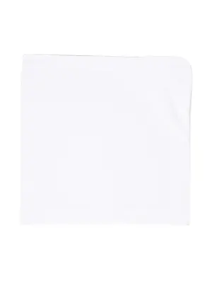 Полотенце с капюшоном и вышивкой