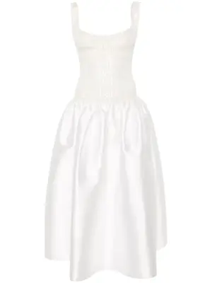 Расклешенное платье с корсетом