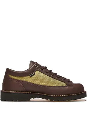 Ботинки на шнуровке