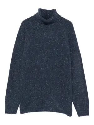 Свитер с высоким воротником