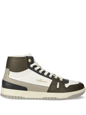 высокие кроссовки