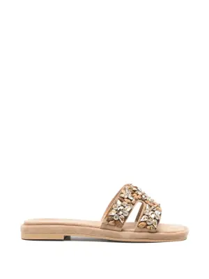 Декорированные босоножки