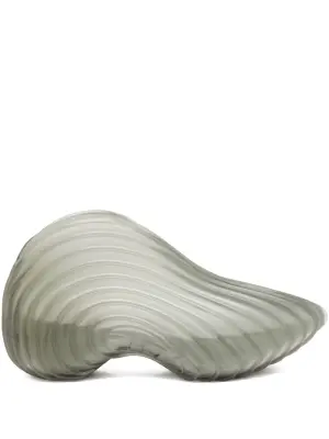 кроссовки в рубчик из коллаборации с Melissa