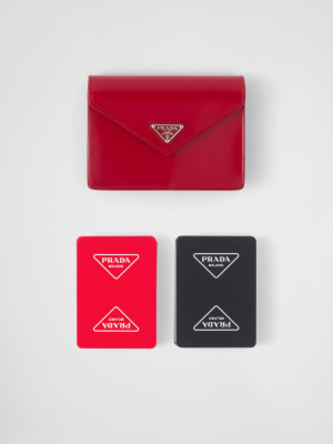 Игральные карты в кожаном футляре