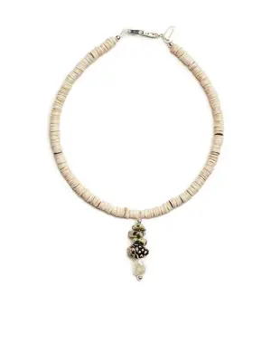 Браслет-оберег с бусинами хейши