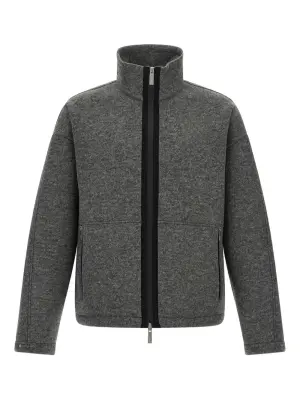 Куртка с высоким воротником