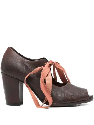 туфли с открытым носком и шнуровкой