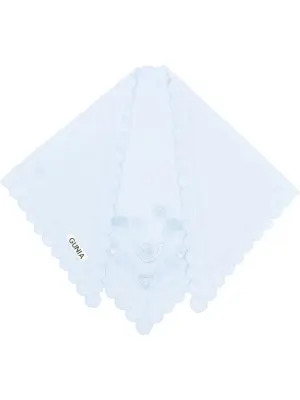 Платок с английской вышивкой