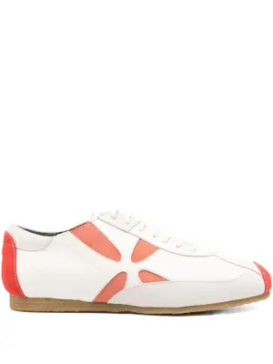 Кроссовки с цветочной аппликацией